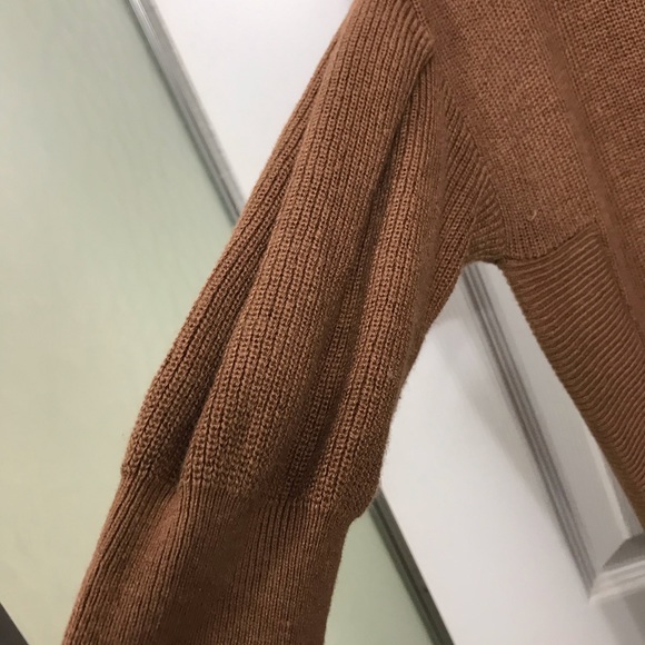 Express Tops - Picture 4 of 5